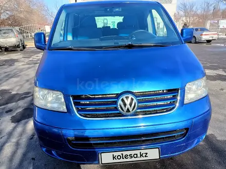Volkswagen Multivan 2005 года за 7 800 000 тг. в Алматы – фото 2