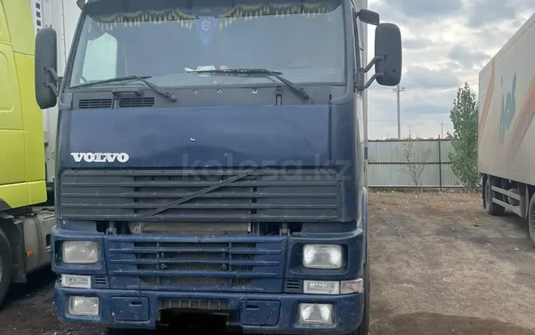 Volvo  FH12420 2002 года за 15 000 000 тг. в Уральск