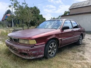 Mitsubishi Galant