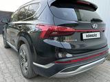 Hyundai Santa Fe 2022 годаүшін14 300 000 тг. в Актобе – фото 2