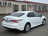 Toyota Camry 2019 года за 8 250 000 тг. в Атырау – фото 4