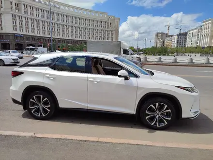 Lexus RX 300 2021 года за 23 500 000 тг. в Астана – фото 2