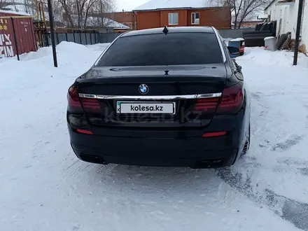 BMW 750 2010 года за 9 300 000 тг. в Актобе – фото 19