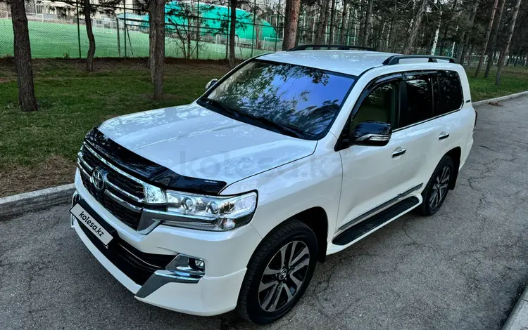 Toyota Land Cruiser 2010 года за 15 500 000 тг. в Алматы