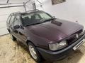 Volkswagen Passat 1993 годаfor2 550 000 тг. в Астана