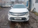 Toyota Camry 2015 года за 11 200 000 тг. в Астана – фото 4