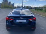 Hyundai Elantra 2015 года за 6 700 000 тг. в Астана – фото 4