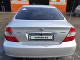 Toyota Camry 2002 года за 5 000 000 тг. в Актобе – фото 3