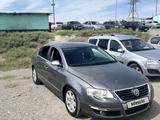 Volkswagen Passat 2005 годаүшін3 300 000 тг. в Шымкент