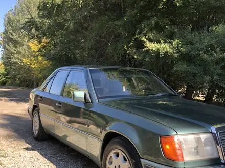 Mercedes-Benz E 230 1992 года за 2 000 000 тг. в Тараз – фото 8