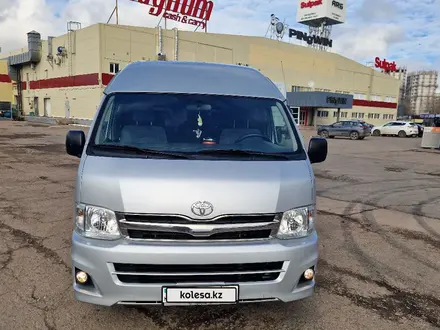 Toyota Hiace 2011 года за 14 500 000 тг. в Астана