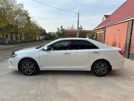 Toyota Camry 2017 года за 13 700 000 тг. в Шымкент – фото 4