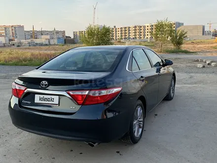 Toyota Camry 2016 года за 4 950 000 тг. в Актобе – фото 4