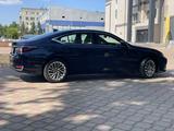 Lexus ES 250 2021 года за 18 000 000 тг. в Астана – фото 5