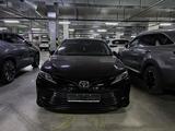 Toyota Camry 2020 года за 13 500 000 тг. в Астана