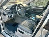 Porsche Cayenne 2004 года за 5 800 000 тг. в Алматы – фото 2