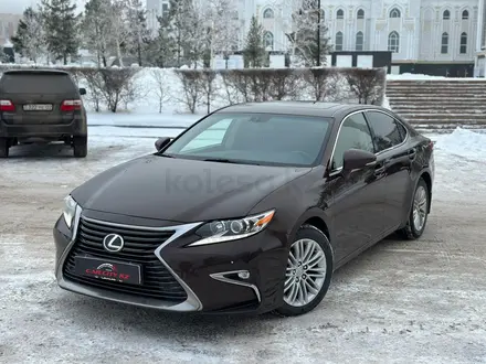 Lexus ES 200 2016 года за 13 950 000 тг. в Астана