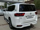 Toyota Land Cruiser 2022 года за 54 000 000 тг. в Астана – фото 3