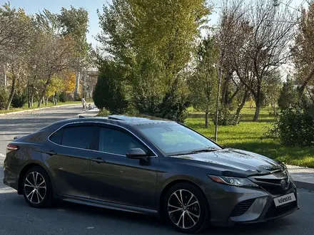 Toyota Camry 2020 года за 12 000 000 тг. в Шымкент – фото 4