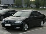 Toyota Camry 2004 года за 4 400 000 тг. в Усть-Каменогорск – фото 3