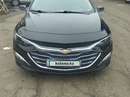 Chevrolet Malibu 2021 года за 9 500 000 тг. в Алматы – фото 15