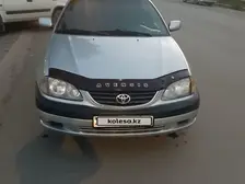 Toyota Avensis, 2002