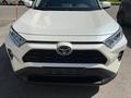 Toyota RAV4 2019 года за 14 100 000 тг. в Астана