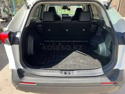 Toyota RAV4 2019 года за 14 100 000 тг. в Астана – фото 11