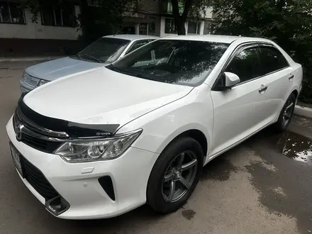 Toyota Camry 2014 года за 11 500 000 тг. в Караганда – фото 2