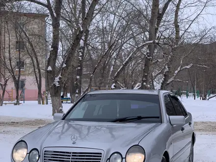 Mercedes-Benz E 230 1997 года за 2 550 000 тг. в Костанай