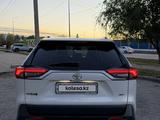 Toyota RAV4 2021 годаүшін14 000 000 тг. в Костанай – фото 4