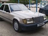 Mercedes-Benz E 260 1990 года за 2 000 000 тг. в Семей – фото 2