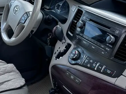 Toyota Sienna 2014 года за 8 500 000 тг. в Уральск – фото 2