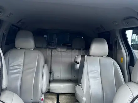 Toyota Sienna 2014 года за 8 500 000 тг. в Уральск – фото 3
