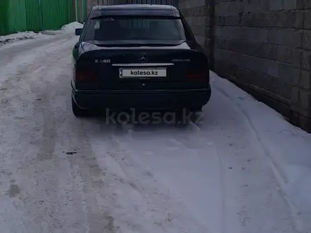 Mercedes-Benz E 280 1993 года за 2 450 000 тг. в Алматы