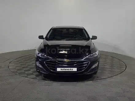 Chevrolet Malibu 2020 года за 10 250 000 тг. в Алматы – фото 2