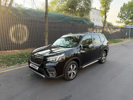 Subaru Forester 2021 года за 12 900 000 тг. в Алматы – фото 2