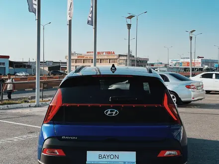 Hyundai Bayon 2024 года за 10 790 000 тг. в Шымкент – фото 5