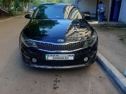 Kia K5 2018 года за 9 800 000 тг. в Караганда