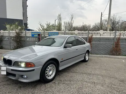 BMW 528 1998 года за 2 860 000 тг. в Тараз