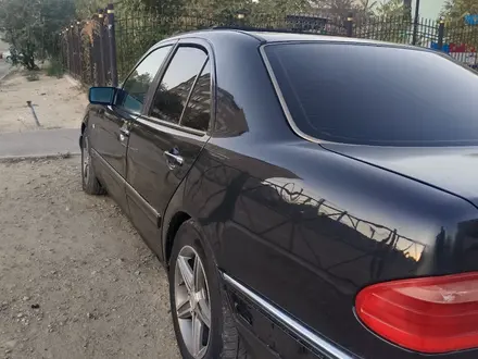 Mercedes-Benz E 230 1995 года за 2 500 000 тг. в Актау – фото 5