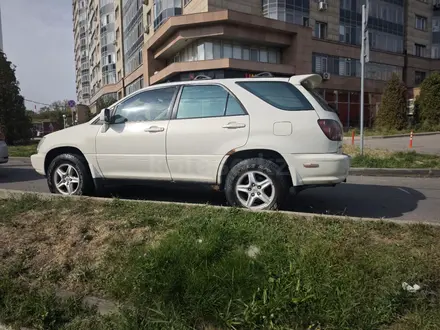 Lexus RX 300 2000 года за 4 000 000 тг. в Алматы – фото 2