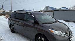 Toyota Sienna 2016 года за 11 700 000 тг. в Атырау – фото 3
