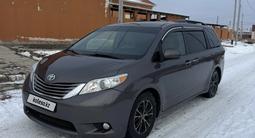 Toyota Sienna 2016 года за 11 700 000 тг. в Атырау – фото 2