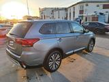 Mitsubishi Outlander 2019 годаүшін8 000 000 тг. в Атырау – фото 3