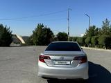 Toyota Camry 2013 года за 9 300 000 тг. в Шымкент – фото 4