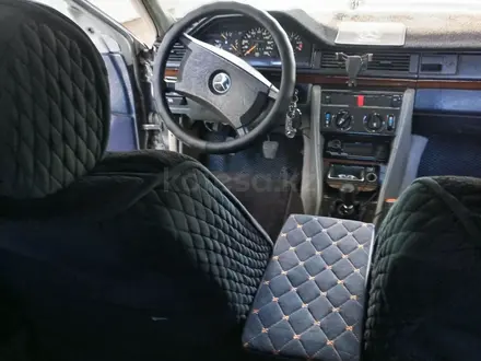 Mercedes-Benz E 220 1987 года за 1 400 000 тг. в Караганда – фото 8