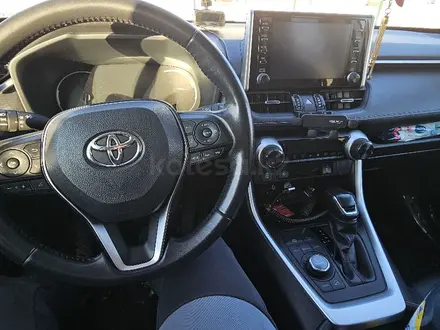 Toyota RAV4 2020 года за 18 000 000 тг. в Усть-Каменогорск – фото 5