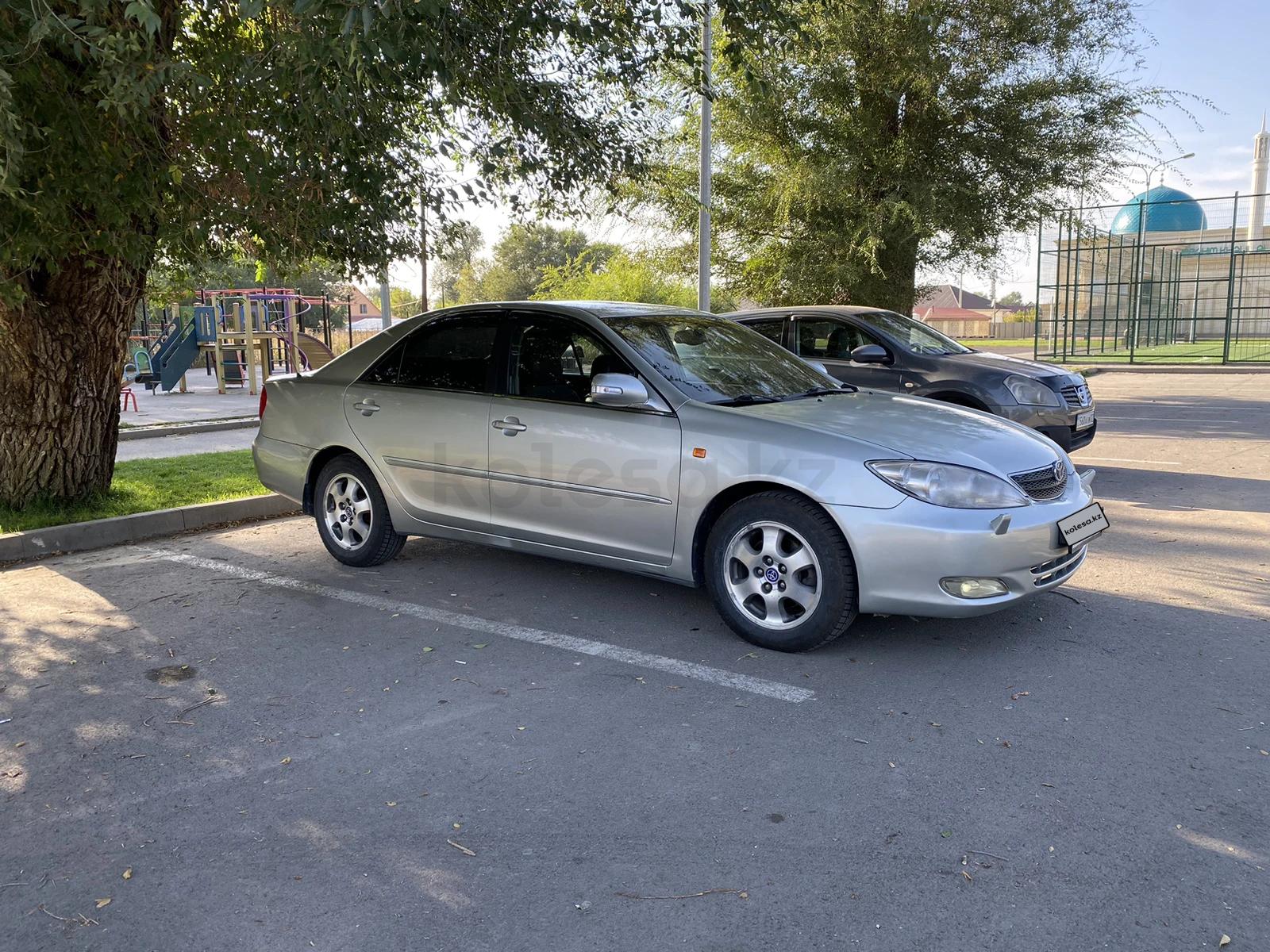 Toyota Camry 2002 г.