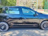 Renault Sandero 2015 годаүшін4 900 000 тг. в Караганда – фото 3